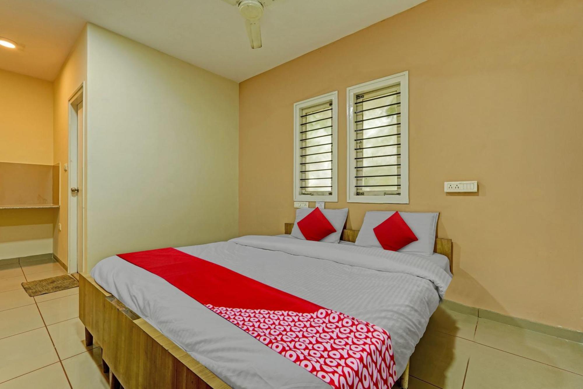 Super Hotel O Indra Suites Майсур Экстерьер фото